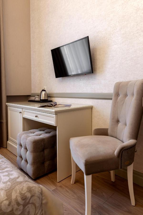 Royal Mini-Apart Hotel On Rynok Square Lviv Dış mekan fotoğraf