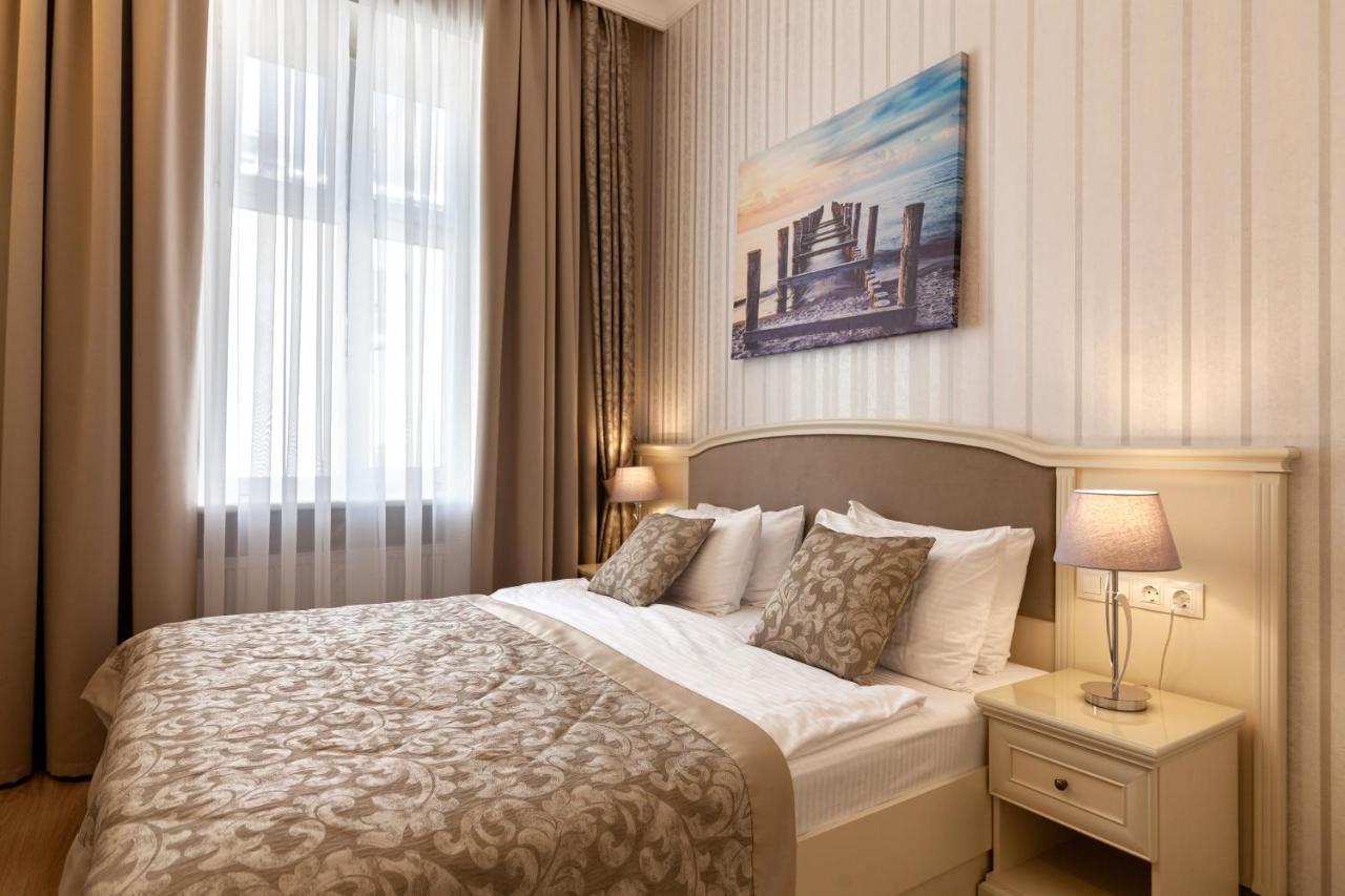 Royal Mini-Apart Hotel On Rynok Square Lviv Dış mekan fotoğraf