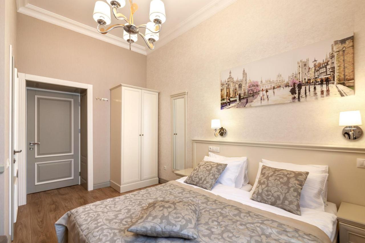 Royal Mini-Apart Hotel On Rynok Square Lviv Dış mekan fotoğraf